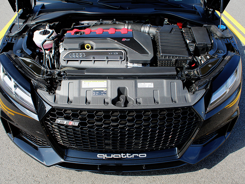 Audi TT RS: أكثر السيارات الرياضية استقطابا في السوق